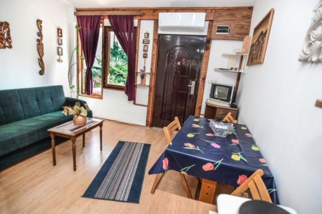 Backyard Apartment Охрид Экстерьер фото